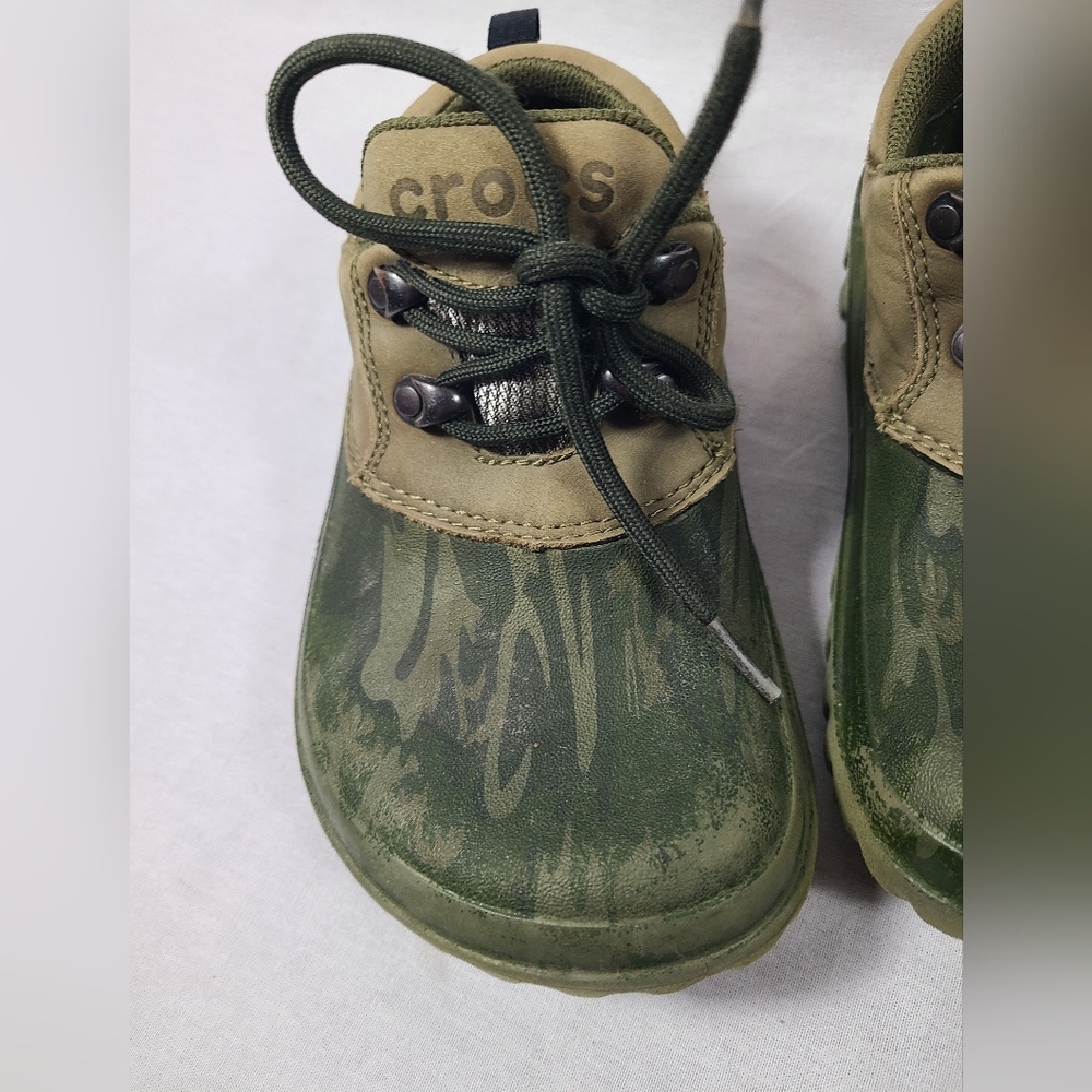 Crocs Axle All Terrain Camo Green Lace Up Duck Boat Clog Shoe Size M 1/W3 Junior - Picture 3 of 14